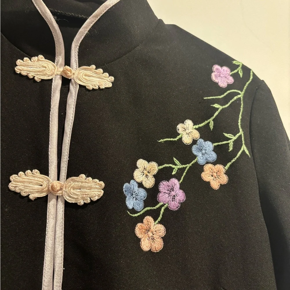 Black Floral Embroidered Jacket - Picture 3 of 4